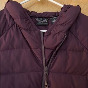Mountain Hardwear Hooded Puffer Jacket - Plum